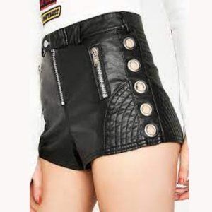 💥EDGY CHIC💥 High Rise Moto Leather Shorts in Black